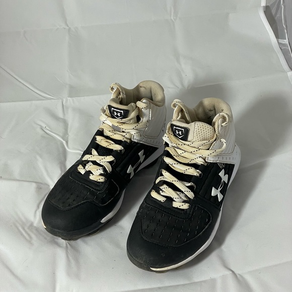 Under Armour Boy’s Yard Baseball Lacrosse mid cleats - Picture 1 of 5